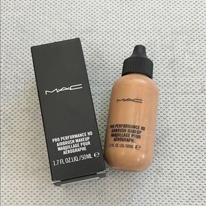 MAC Cosmetics Pro Performance HD Airbrush Makeup - Warm Brown